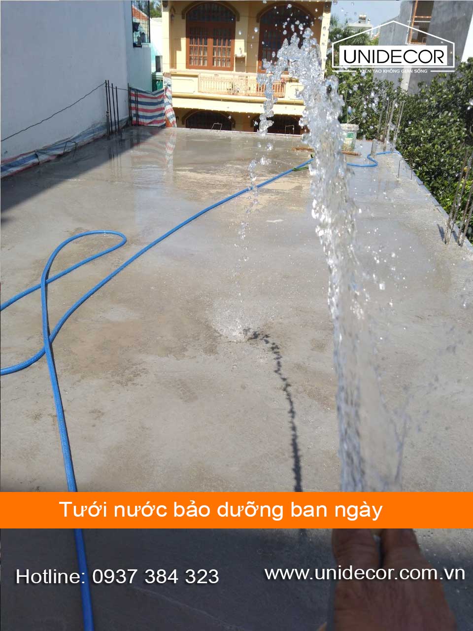 Tưới nước bảo dưỡng ẩm đảm bảo chất lượng bê tông sau khi đổ