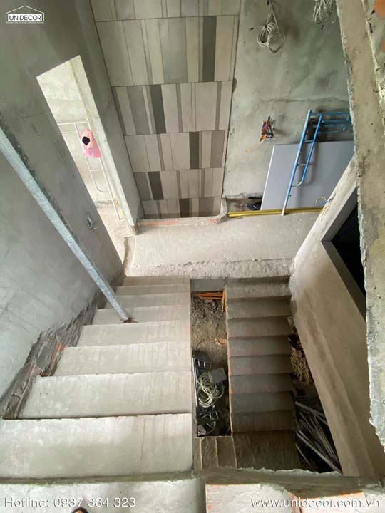 Cầu thang tầng 2 và tầng 3